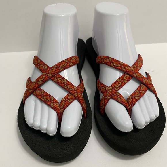 Teva Shoes - Teva Sandals Flip Flop Thongs Olowahu Fabric
Comfort Foam 6840 size 6